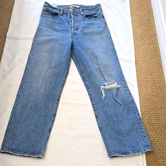 LEVI’S Ribcage Straight  High Rise Jeans, Light Wash, Size 30 - Picture 1 of 8